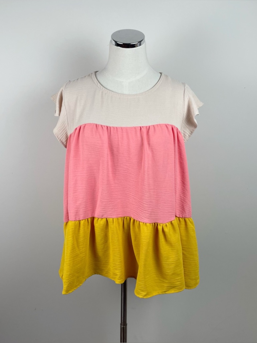 143 Story By Line Up Pink Yellow Tan Stripe Short Sleeve Top Women Small